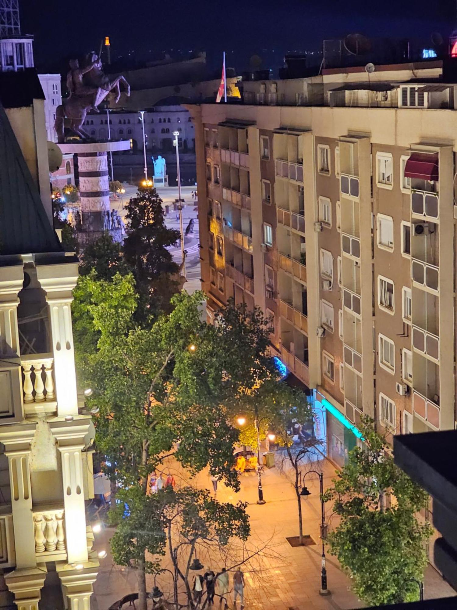 Fantazy Apartment Main Square Skopje Exterior foto